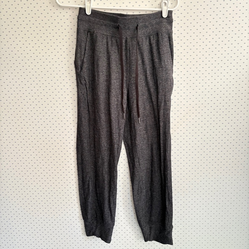 lululemon athletica Ready To Rulu Dark Gray Joggers 4 Lounge Pants Stretch Comfy